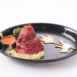 Roast-Beef-Volcano-Plate-with-Lizardon-リザードンとローストビーフ火山プレート-1598-yen
